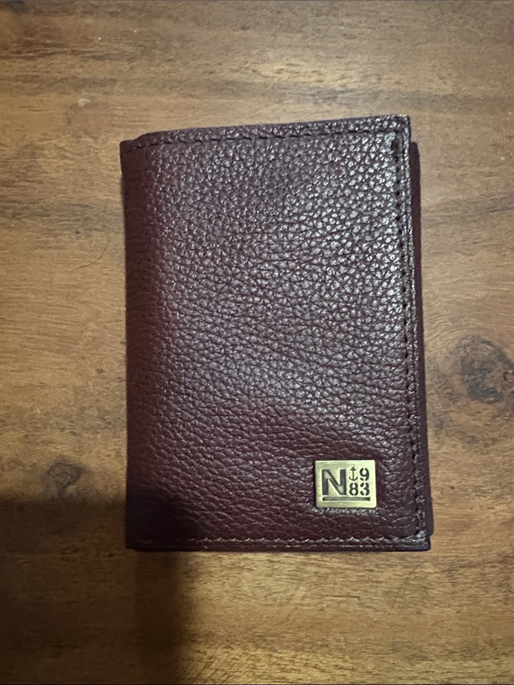 Nautica Men's Pebbled Trifold Card Holder - Burgundy